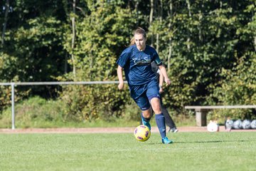 Bild 201 - B-Juniorinnen Krummesser SV - SV Henstedt Ulzburg : Ergebnis: 0:3
